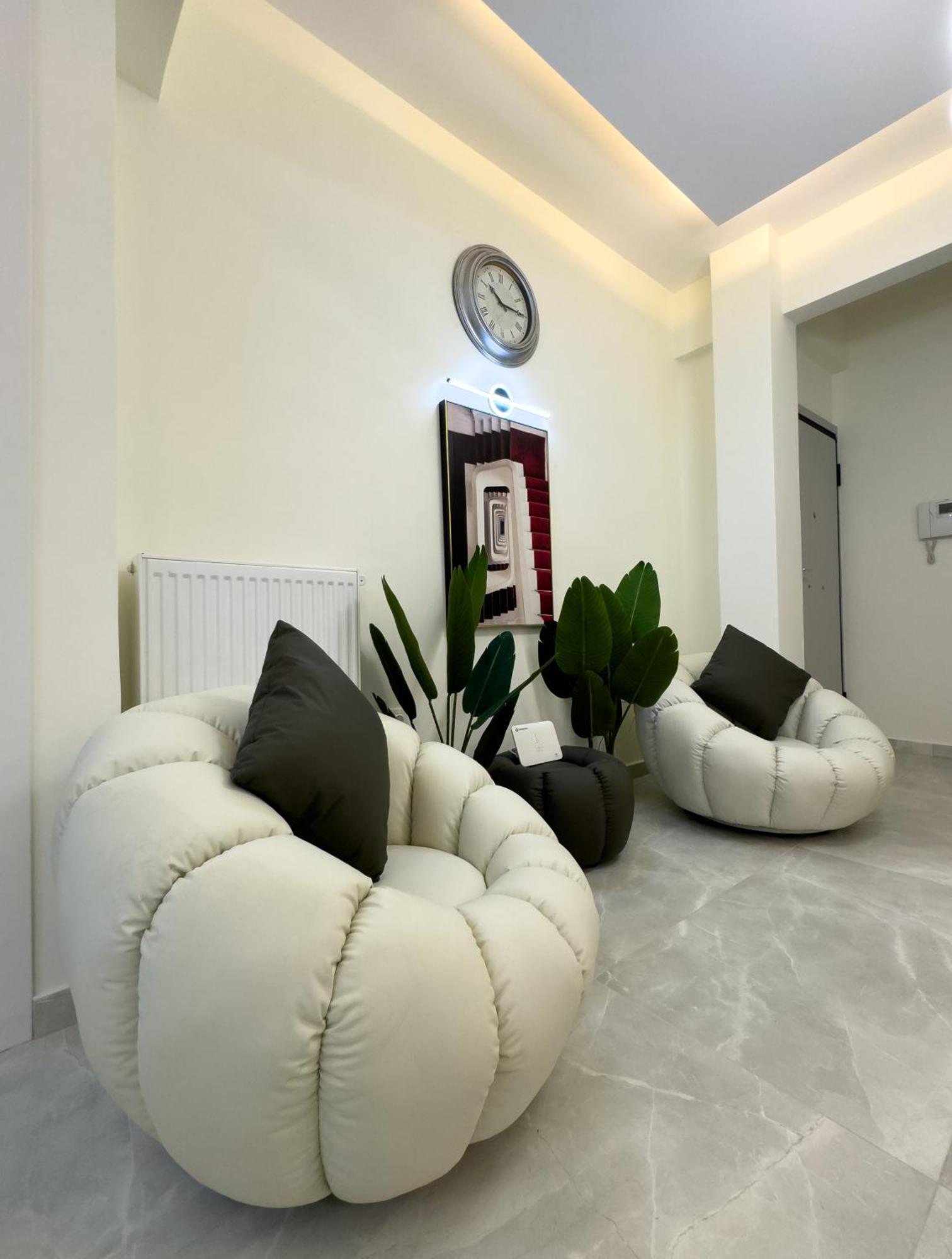 Apartment Beyond Hospitality-modern 3 Bedroom Athen