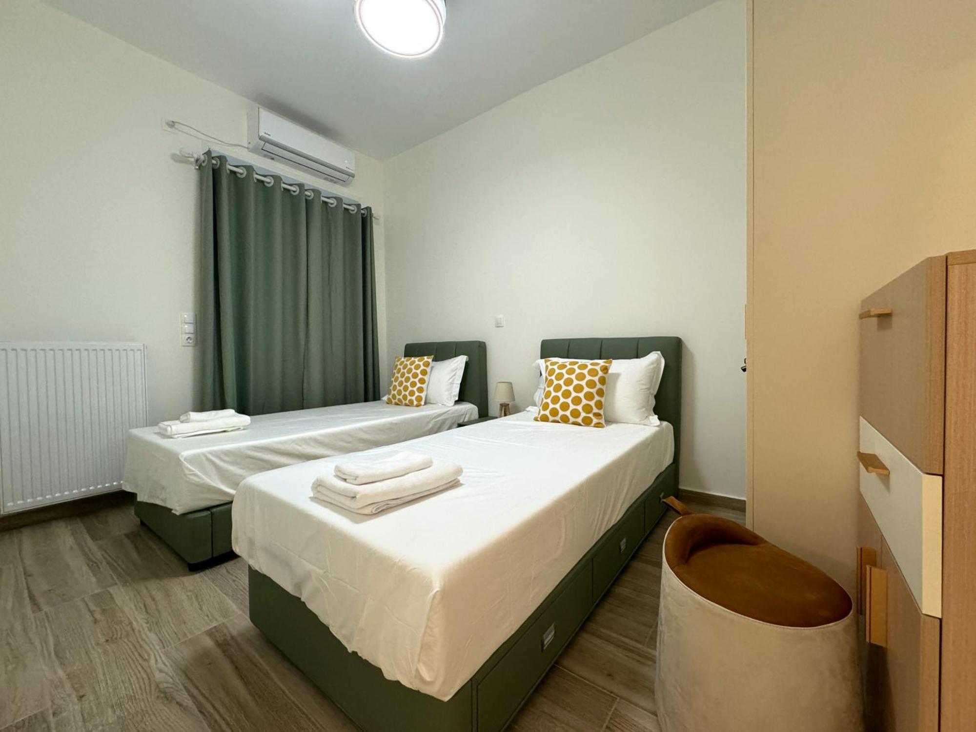 Beyond Hospitality-modern 3 Bedroom *